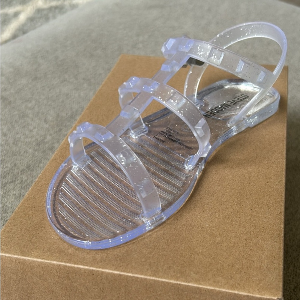 NIB Steve Madden girls one
